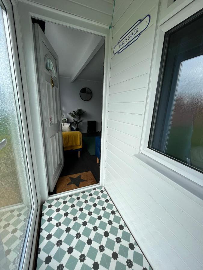 Macs Shack, California Sands, Scratby - Two Bed Chalet, Sleeps 5, Pet Friendly, Free Pool Passes Plus Linen And Towels Included Great Yarmouth Kültér fotó